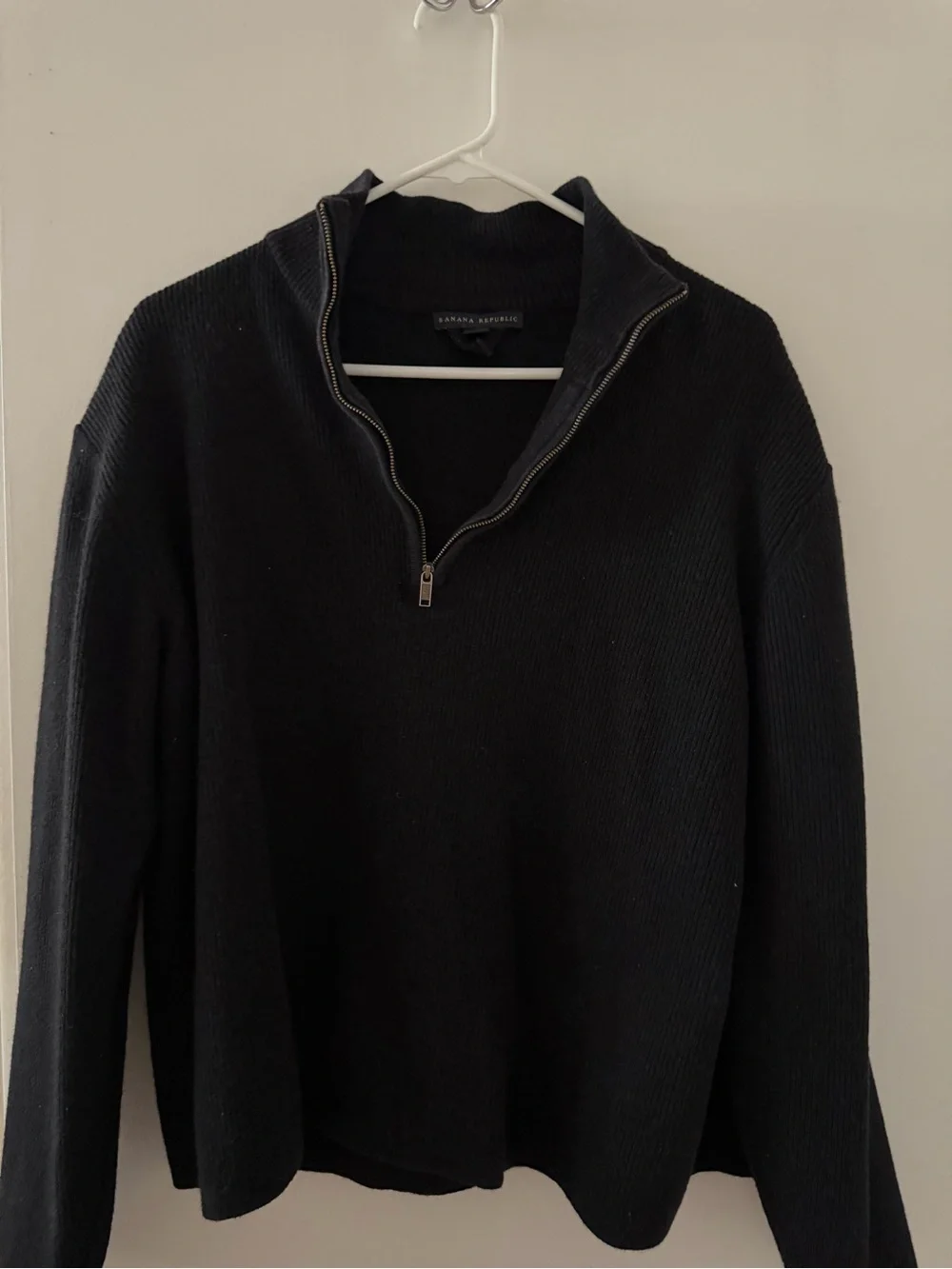 Banana Republic Men's Black Zip-Neck Sweater